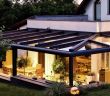 Flexibler Wetterschutz für den Garten: Das Lamellendach von (Foto: TS-Aluminium-Profilsysteme GmbH)