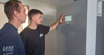 Effiziente Luftwasser-Wärmepumpe x-change pro steigert nachhaltige Heizleistung im (Foto: Kermi GmbH)