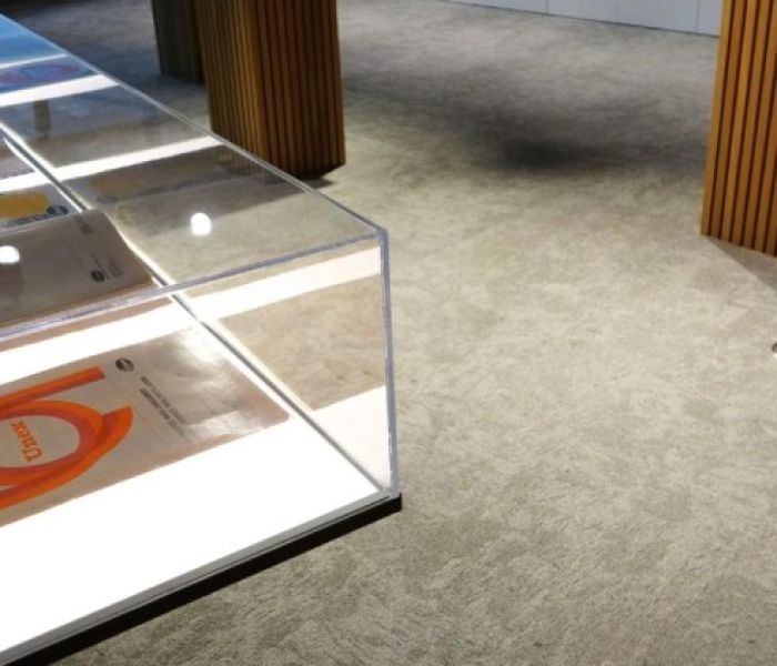 Boden-Dose 52: unsichtbare Verkabelung f&uuml;r offene R&auml;ume (Foto: Unex Kabelsysteme und -elemente GmbH)