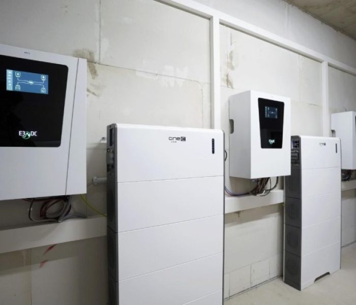 Die neuen one-Hauskraftwerke (Foto: E3/DC)