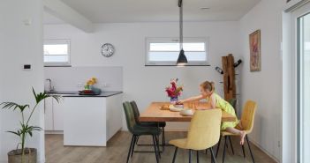 Braun-Familie realisiert Traumhaus binnen zwei Monaten mit umfassendem (Foto: WeberHaus GmbH & Co.KG)